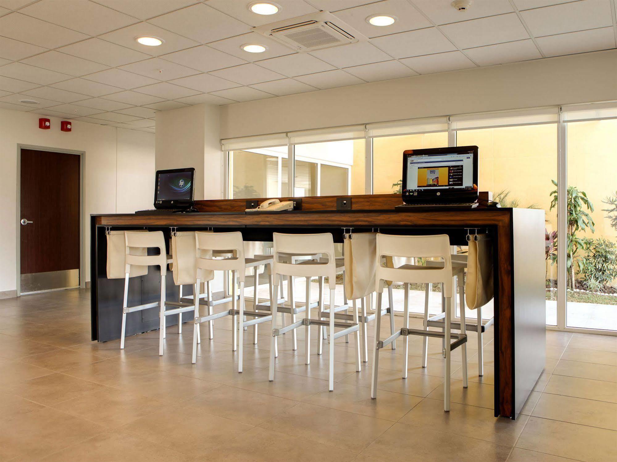 City Express By Marriott Monterrey Norte Rancho Los Encinitos Exterior photo